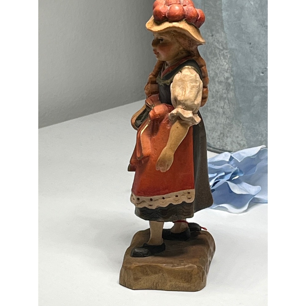 Vintage Hand Carved Wooden Alpine Girl Figurine, West Germany Seal, 50s Folk Art - Picture 6 of 10